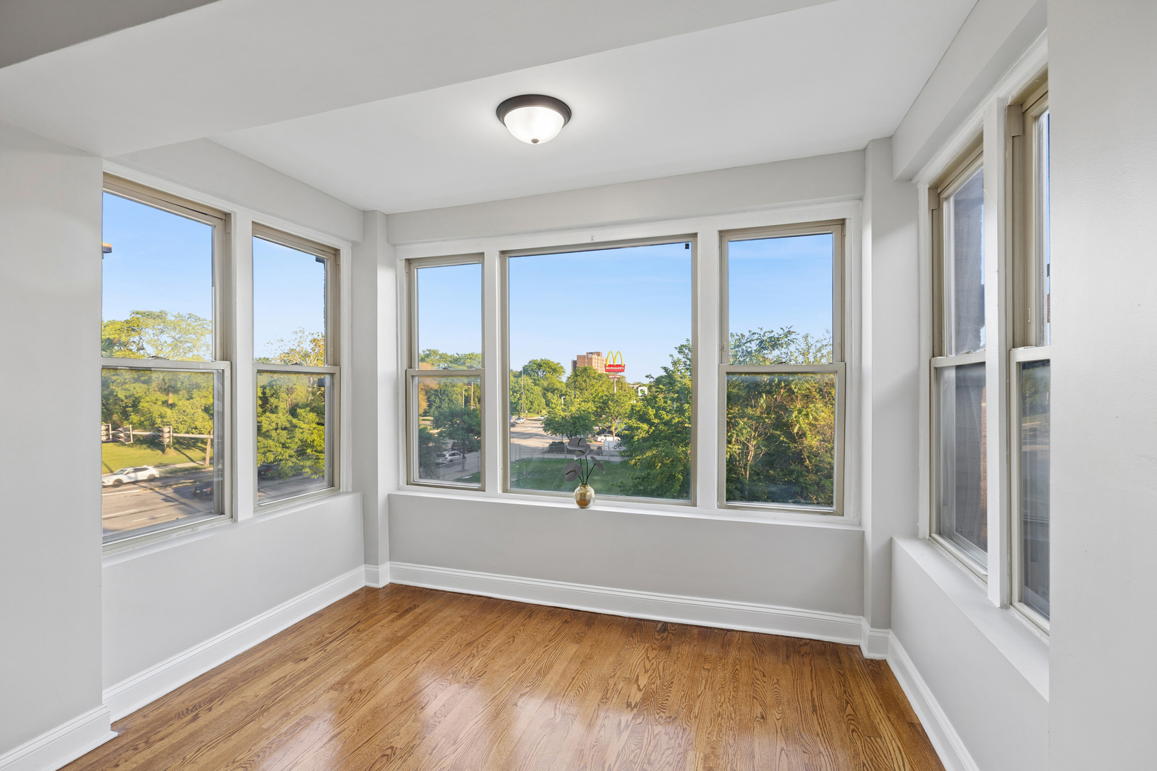 1552 E 65th Place #3, Chicago, IL 60637