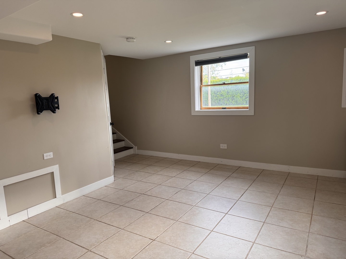703 Westmere Road, Des Plaines, IL 60016