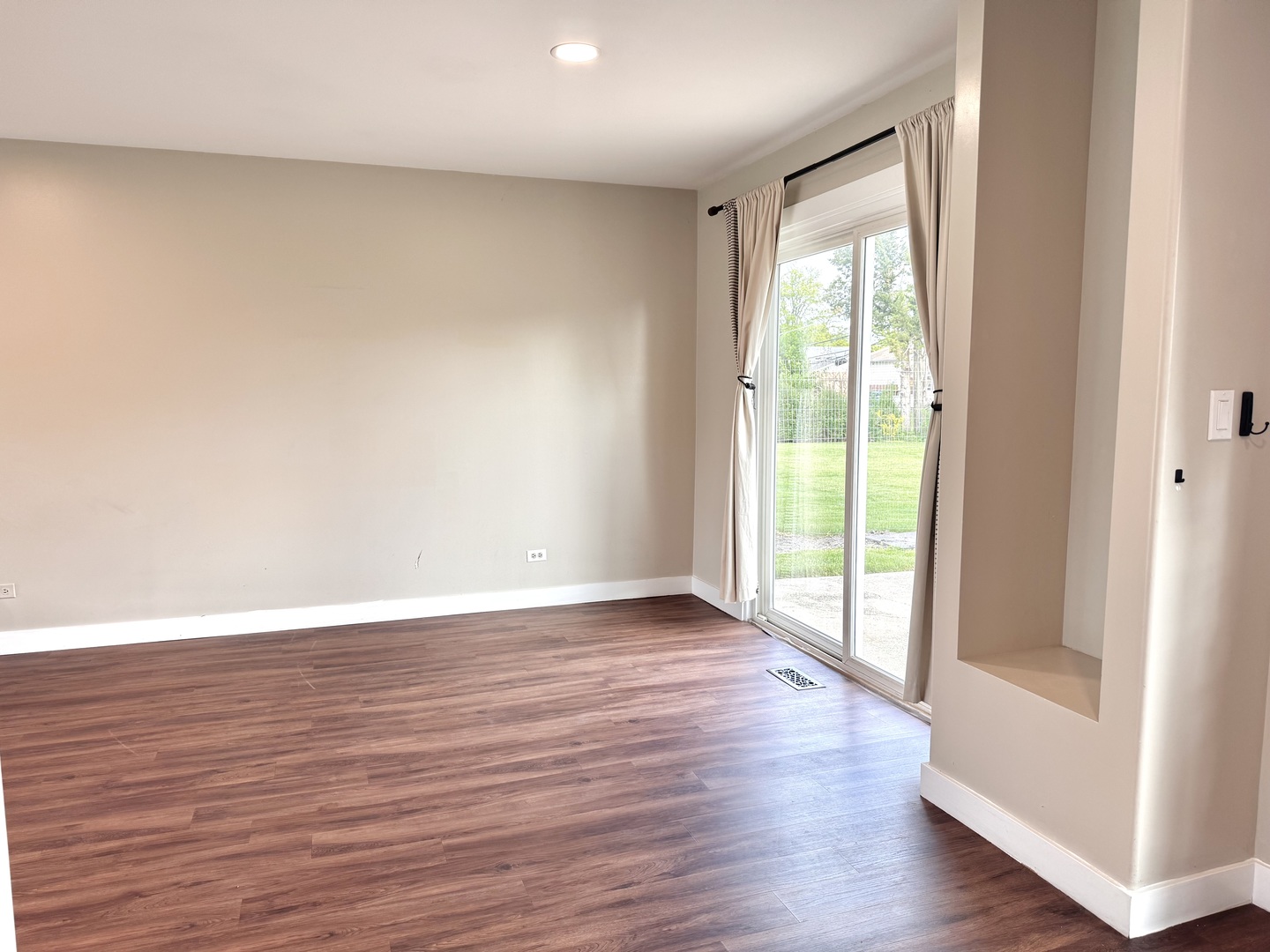 703 Westmere Road, Des Plaines, IL 60016