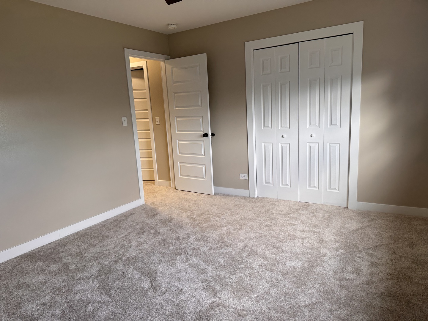 703 Westmere Road, Des Plaines, IL 60016