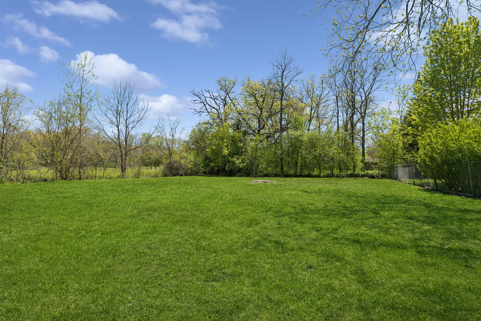2703 11th Street, Winthrop Harbor, IL 60096
