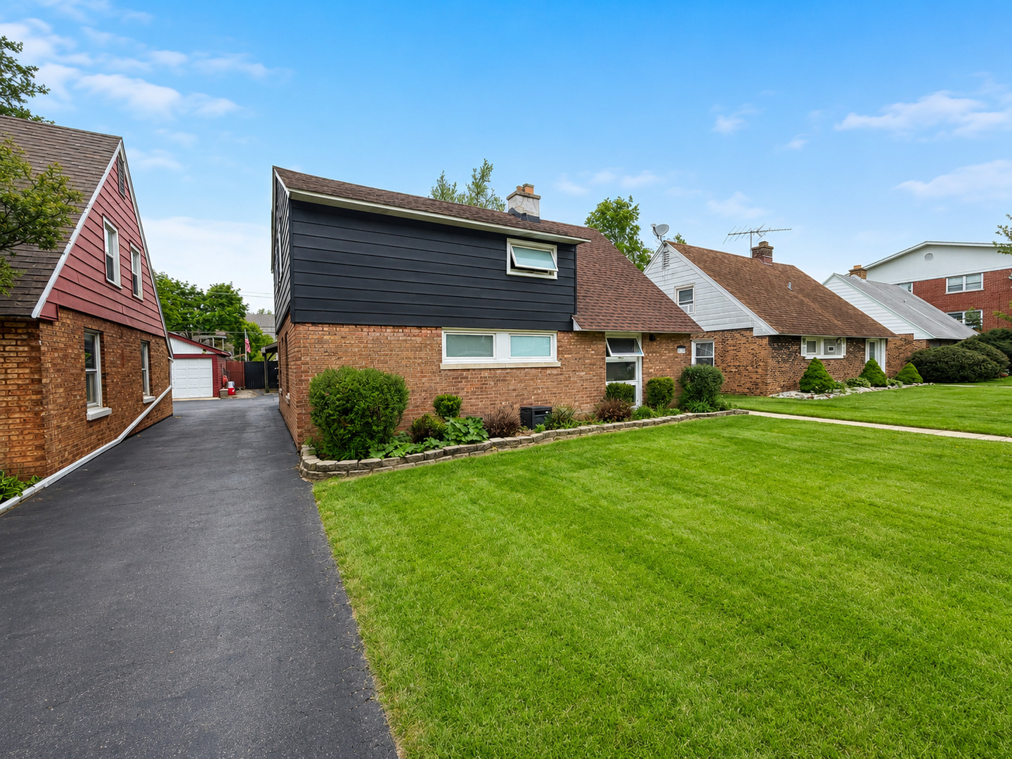 4316 Elm Avenue, Lyons, IL 60534