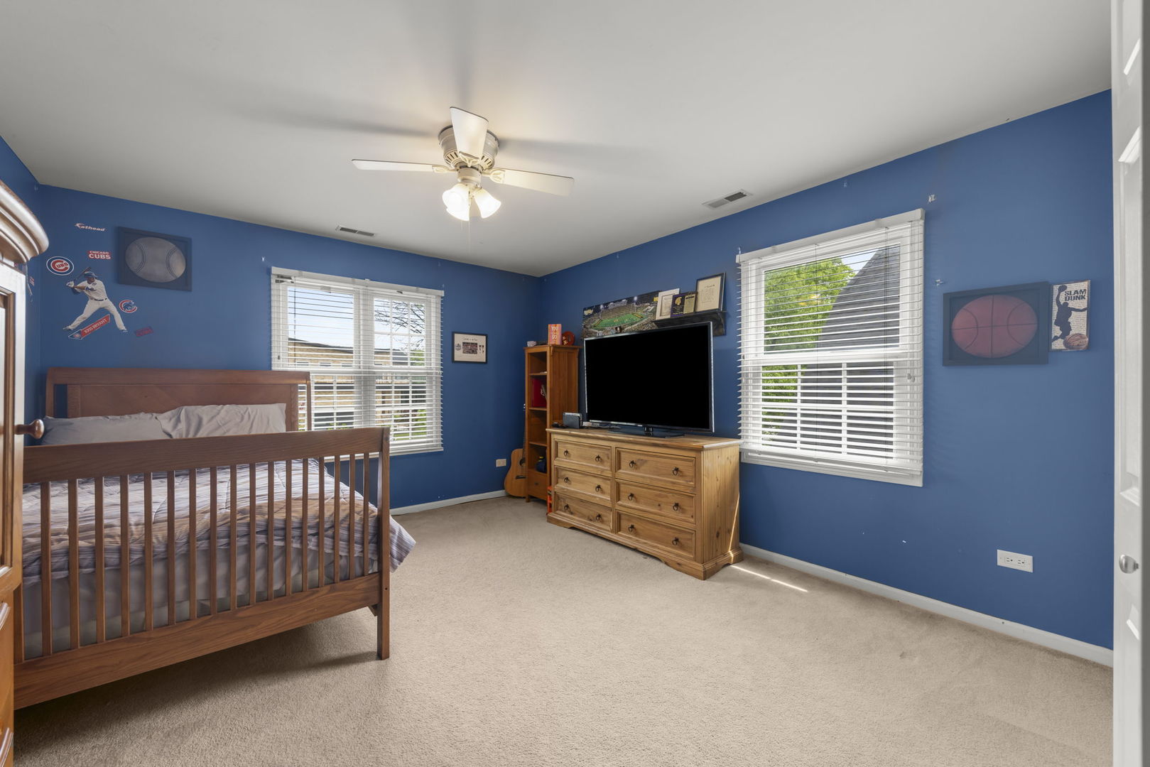 4528 Middaugh Avenue, Downers Grove, IL 60515