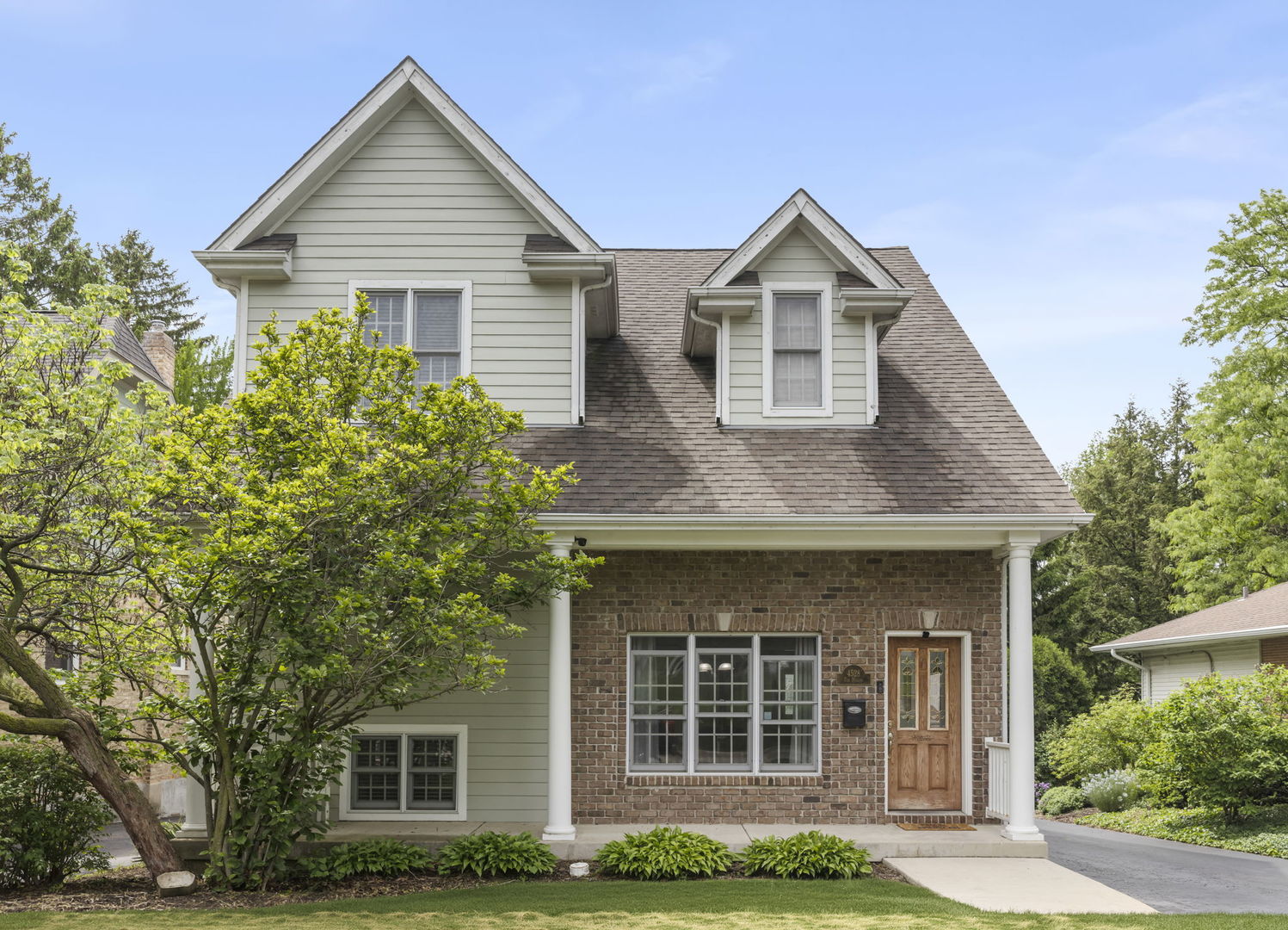 4528 Middaugh Avenue, Downers Grove, IL 60515