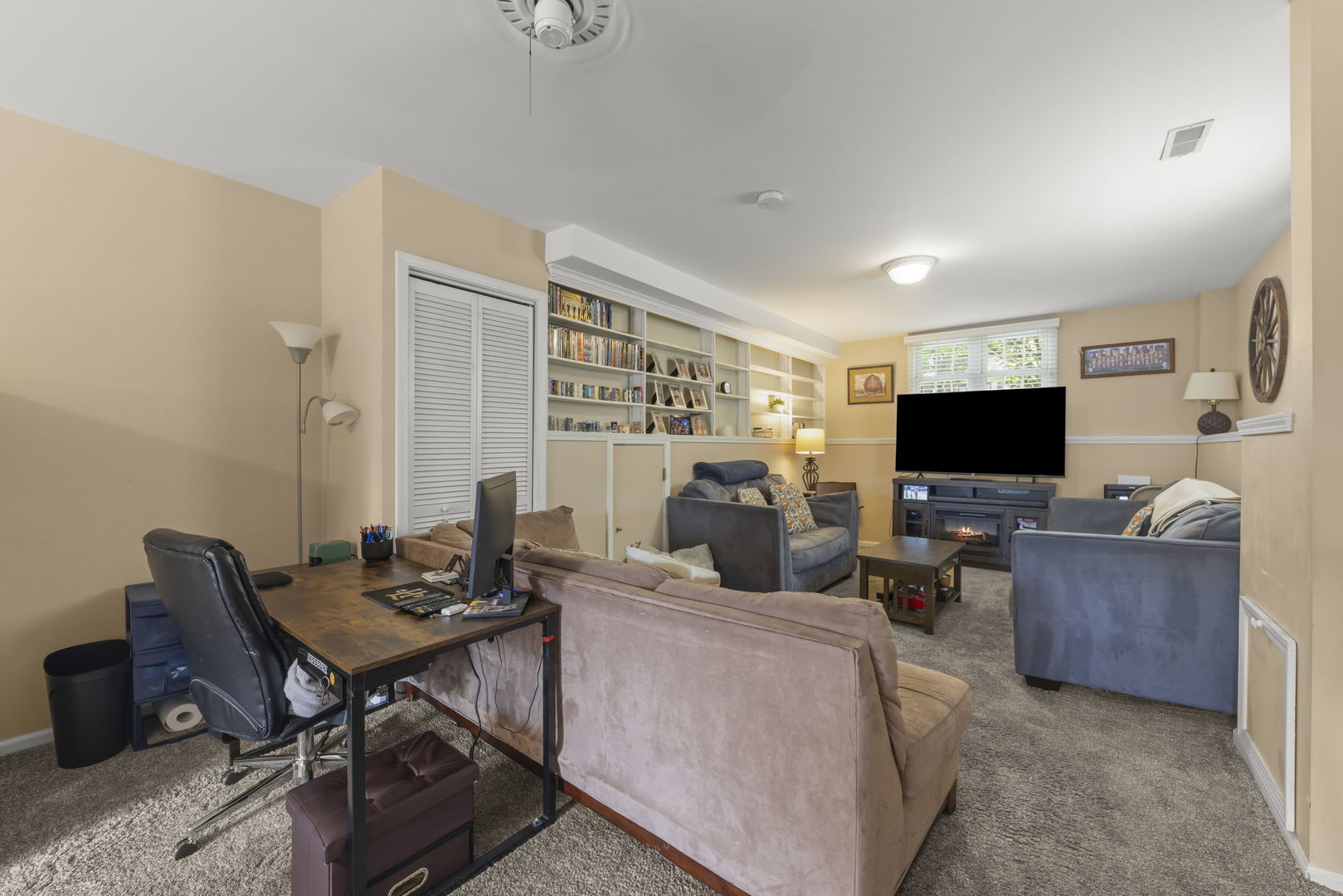 4528 Middaugh Avenue, Downers Grove, IL 60515
