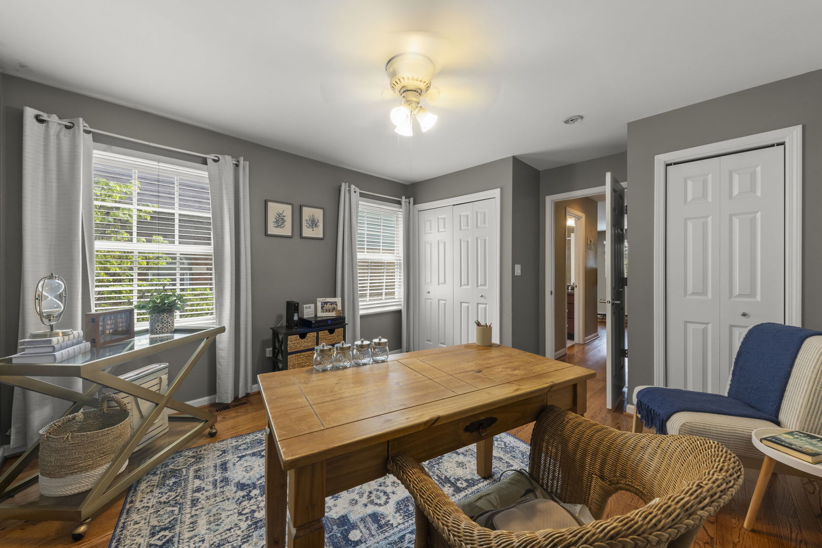 4528 Middaugh Avenue, Downers Grove, IL 60515