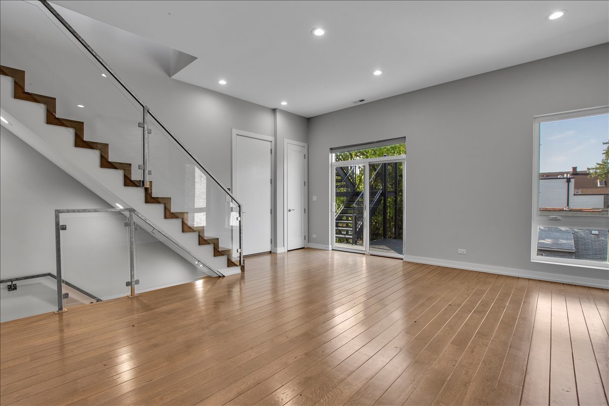 1821 W Armitage Avenue #3W, Chicago, IL 60622
