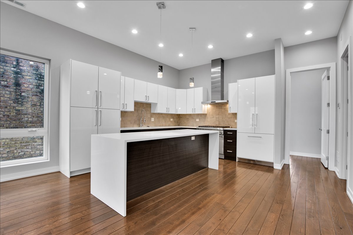 1821 W Armitage Avenue #3W, Chicago, IL 60622