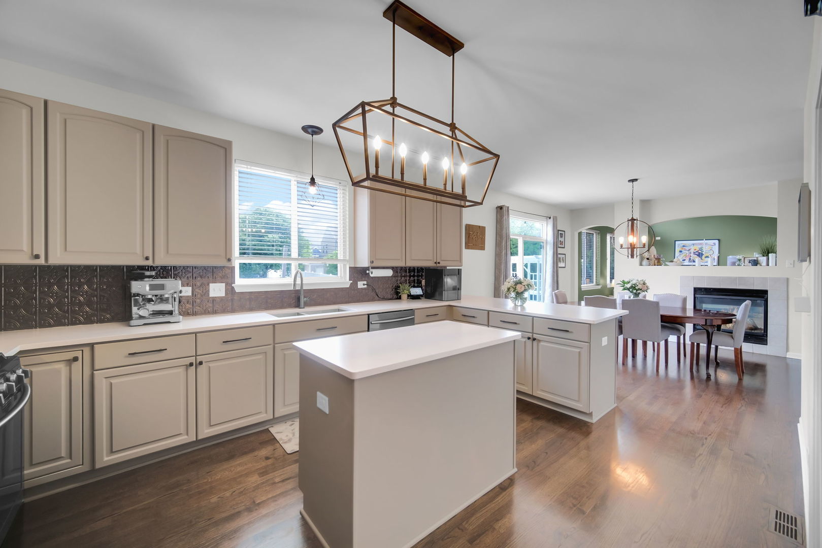 25124 Constitution Court, Plainfield, IL 60544