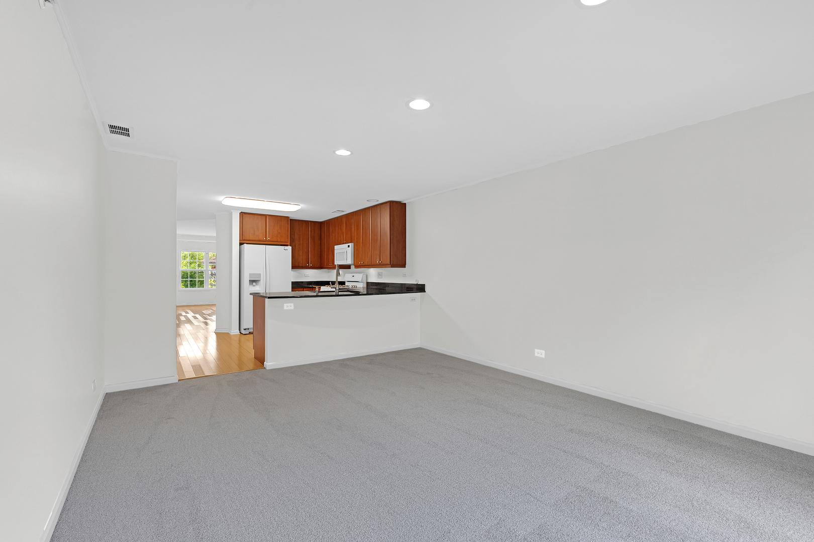 947 Kensington Drive #7-E3, Northbrook, IL 60062