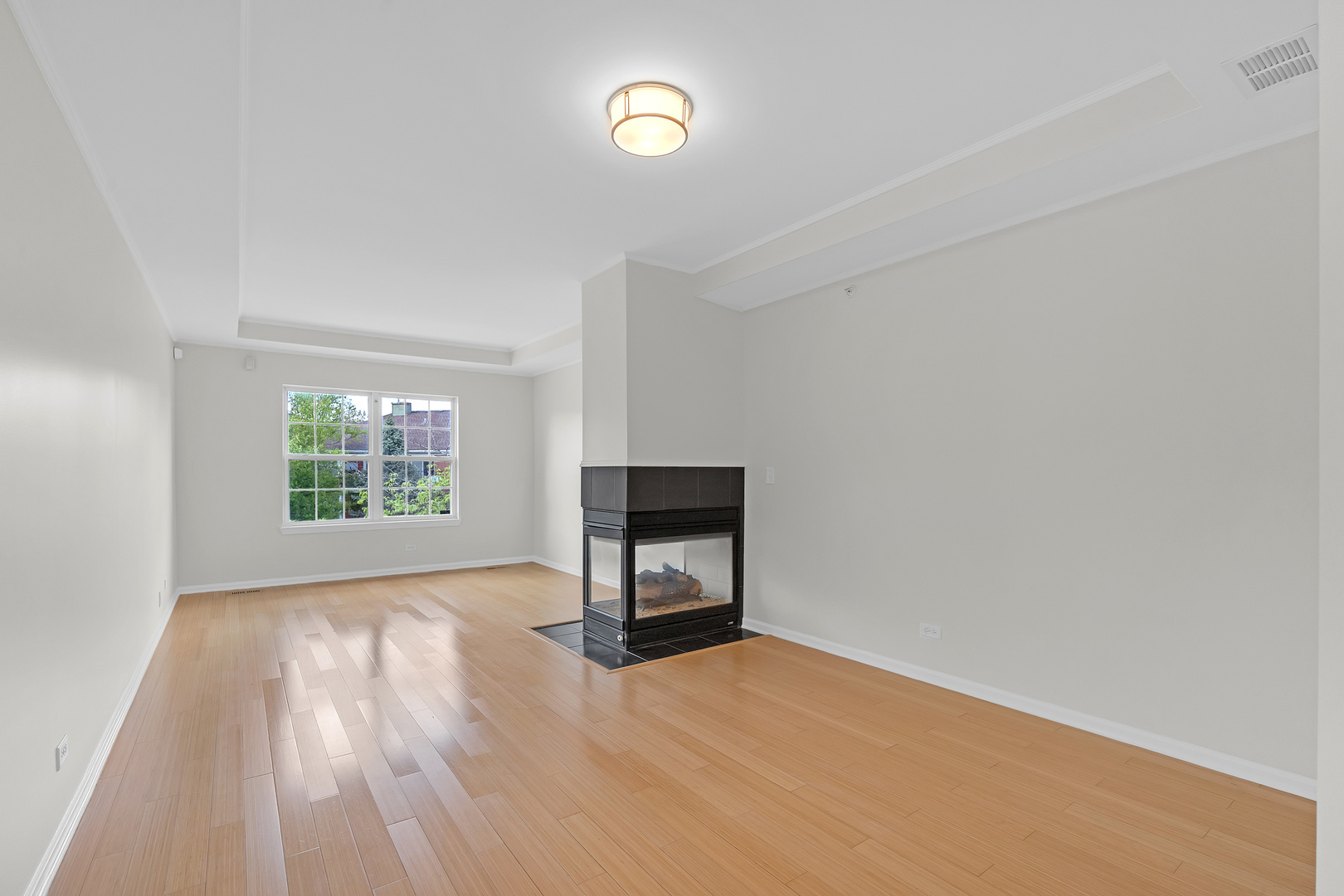 947 Kensington Drive #7-E3, Northbrook, IL 60062
