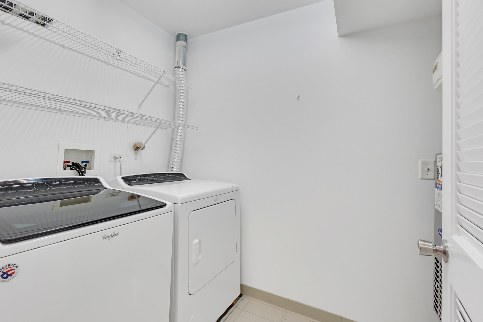 947 Kensington Drive #7-E3, Northbrook, IL 60062