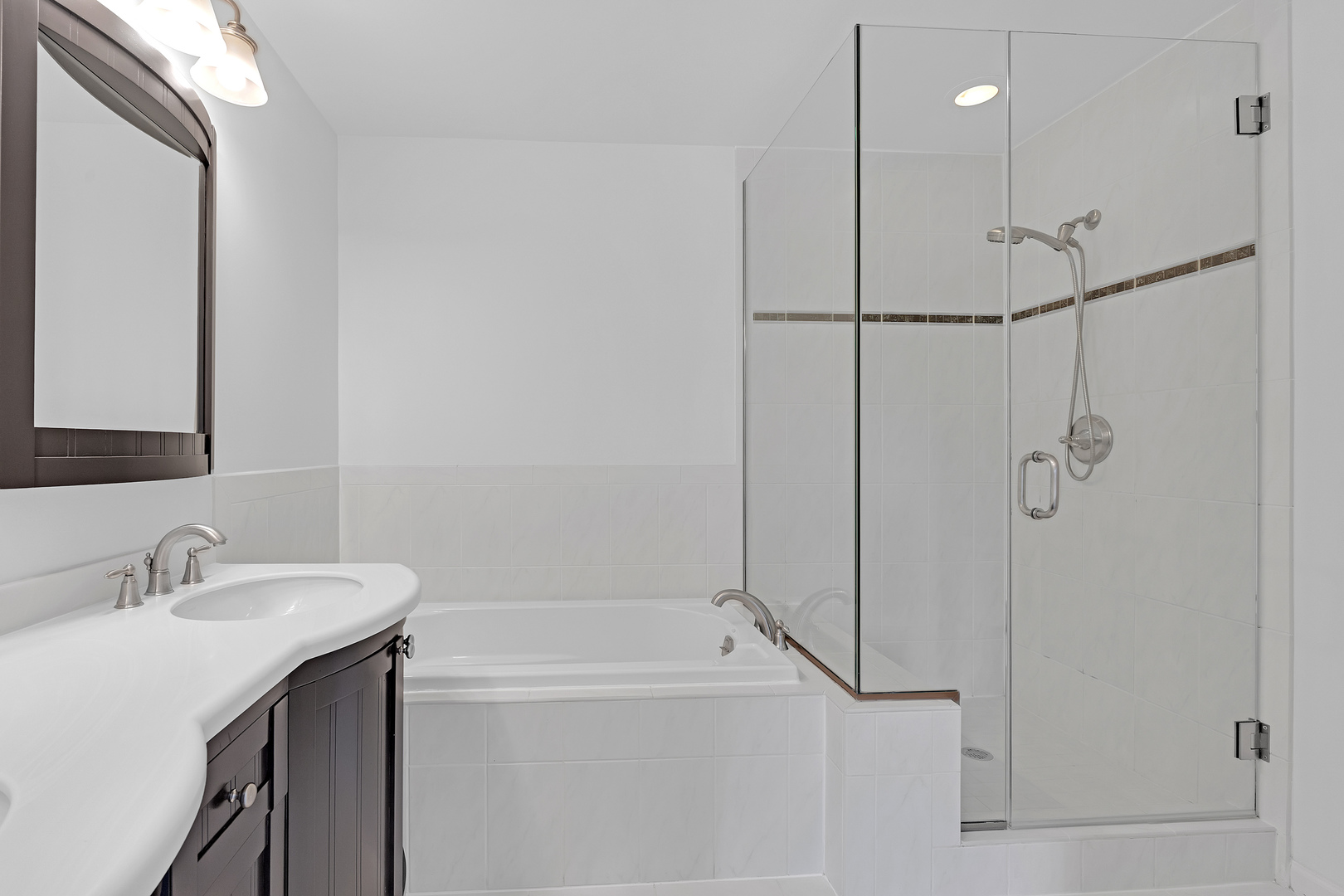 947 Kensington Drive #7-E3, Northbrook, IL 60062