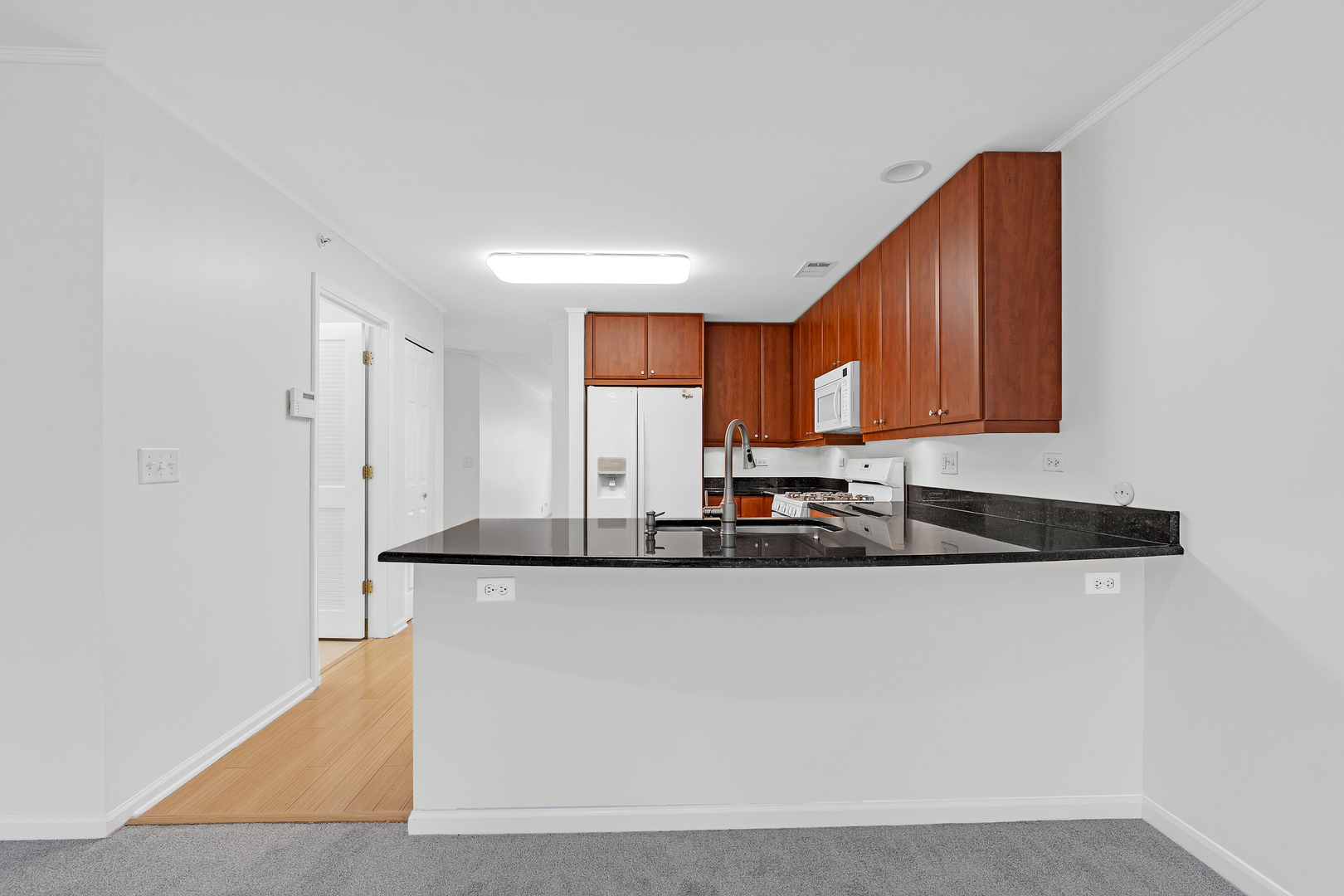 947 Kensington Drive #7-E3, Northbrook, IL 60062
