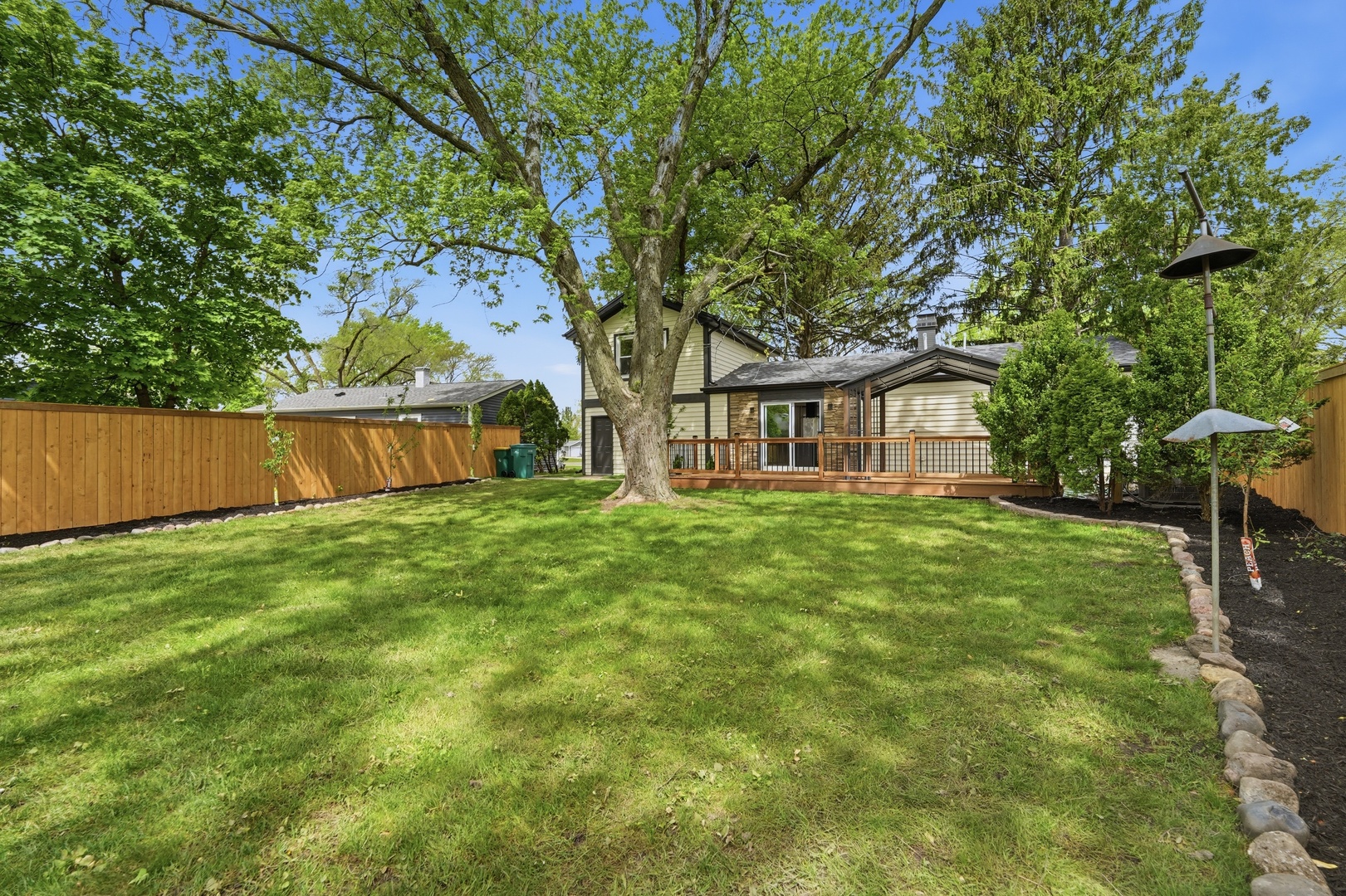 231 Saint Marys Parkway, Buffalo Grove, IL 60089