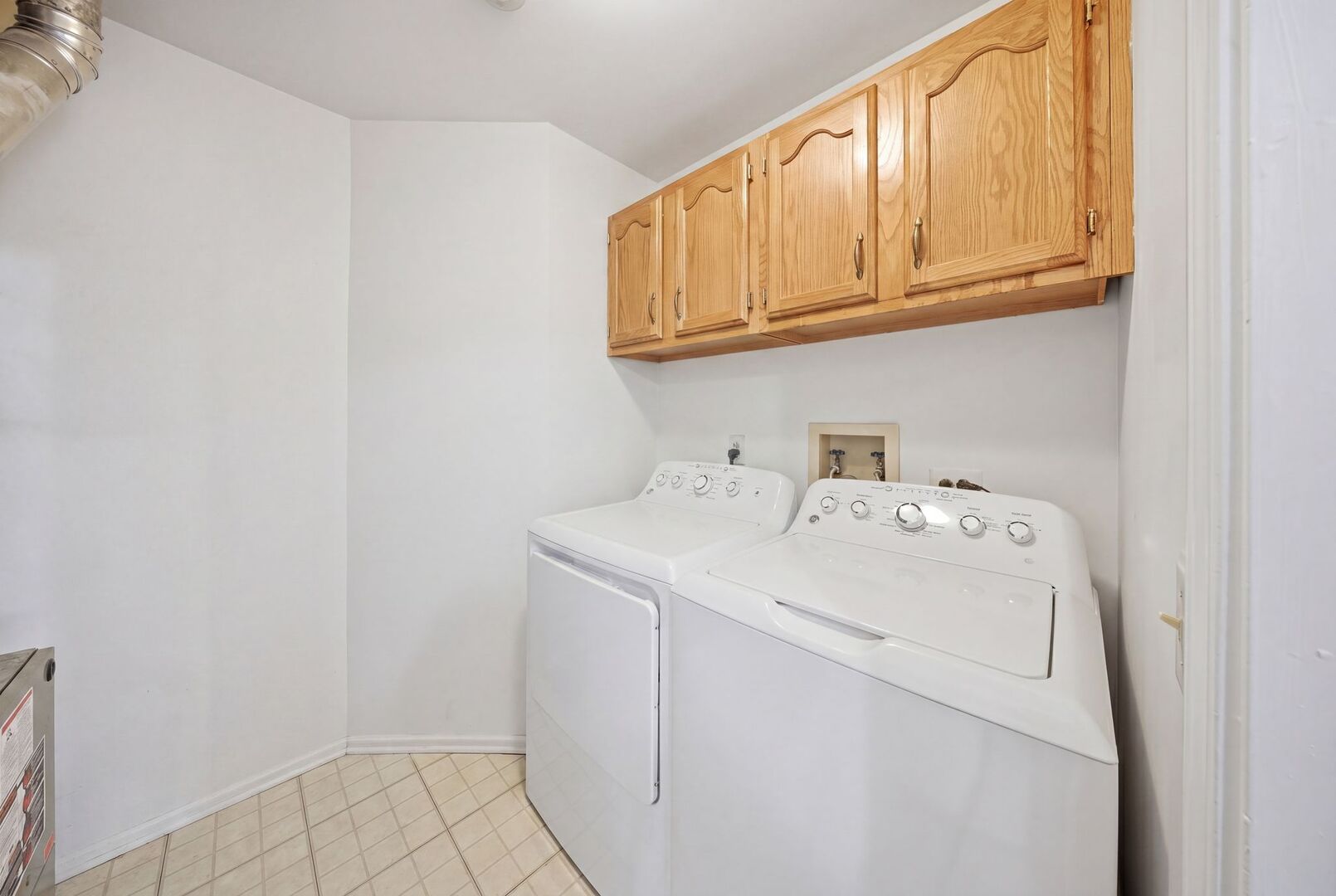 206 Glasgow Lane #B206, Schaumburg, IL 60194