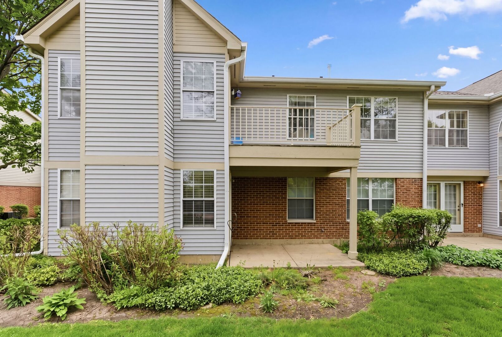 206 Glasgow Lane #B206, Schaumburg, IL 60194