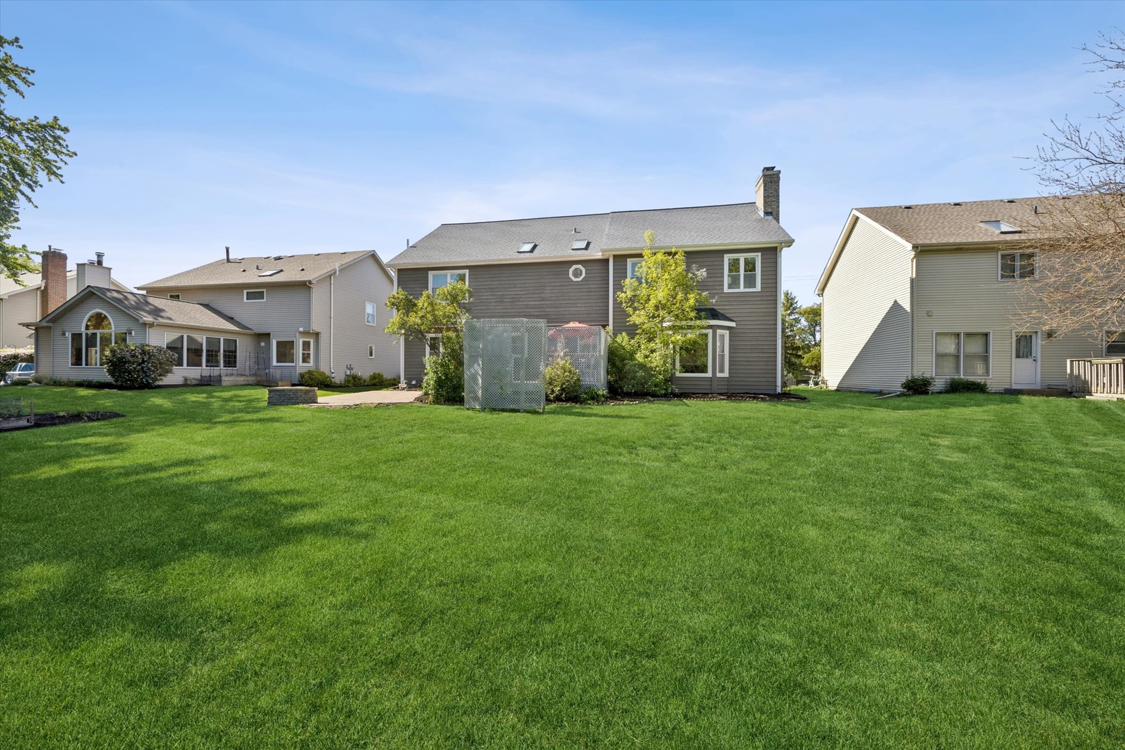 1524 Oswego Road, Naperville, IL 60540