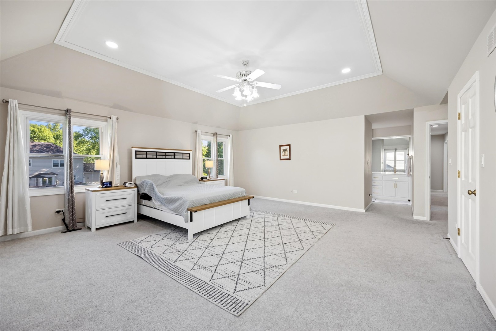 1524 Oswego Road, Naperville, IL 60540