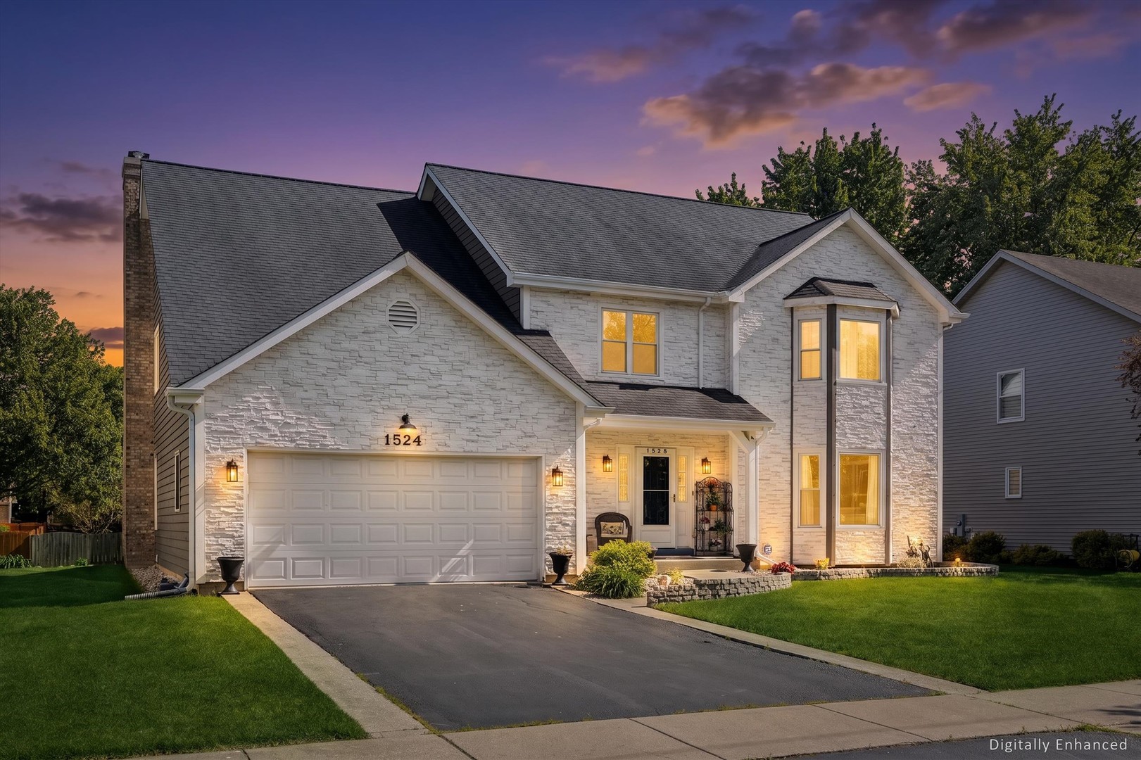 1524 Oswego Road, Naperville, IL 60540