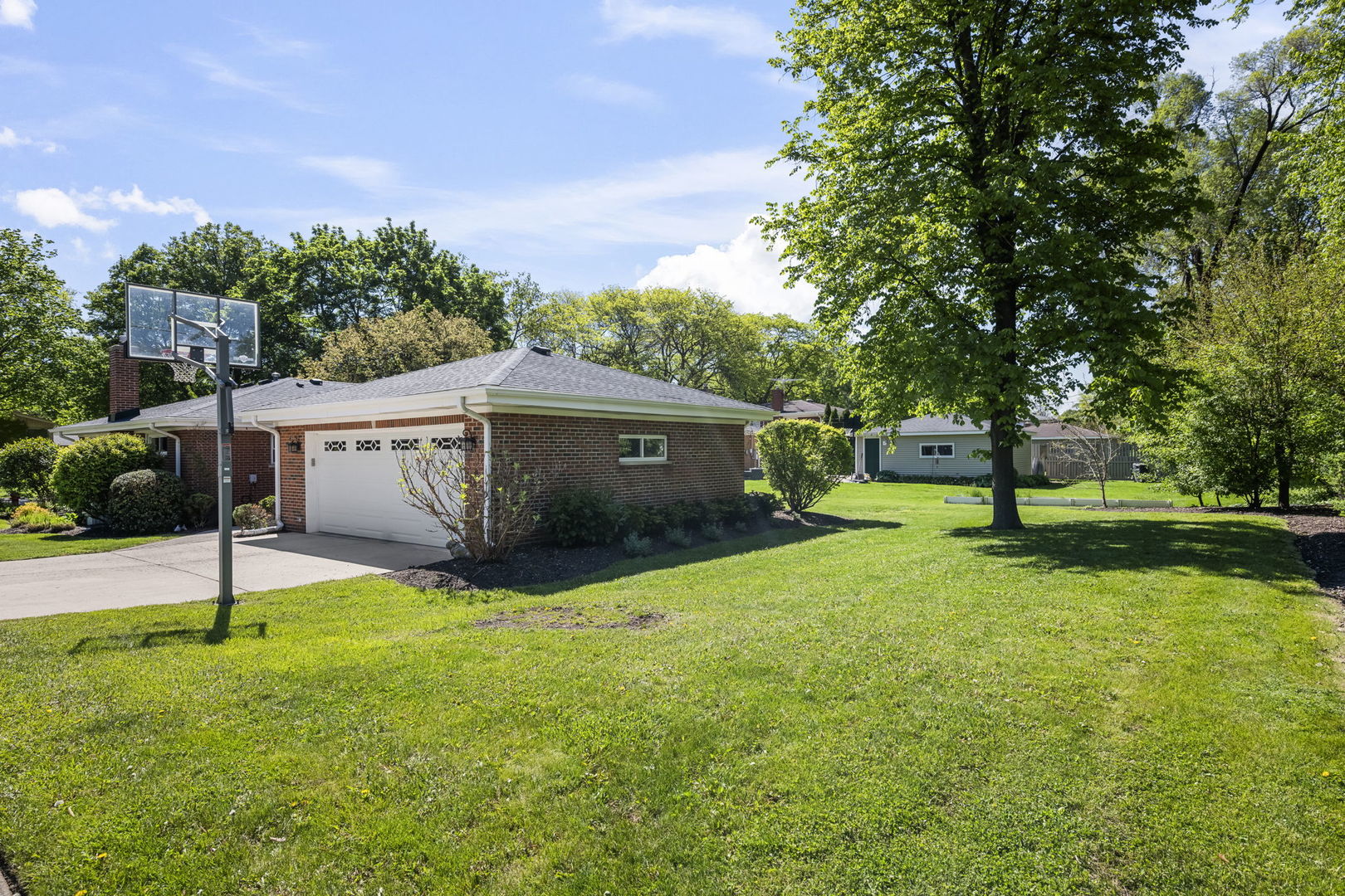 132 N PHELPS Avenue, Arlington Heights, IL 60004