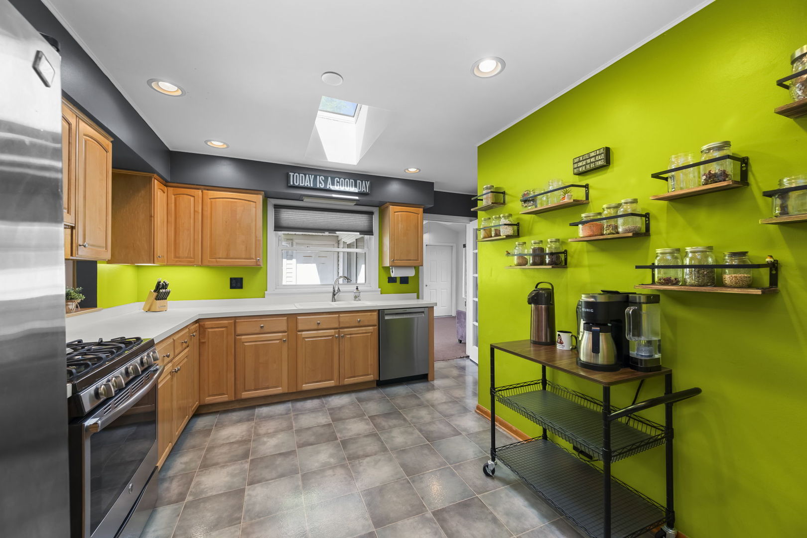 132 N PHELPS Avenue, Arlington Heights, IL 60004