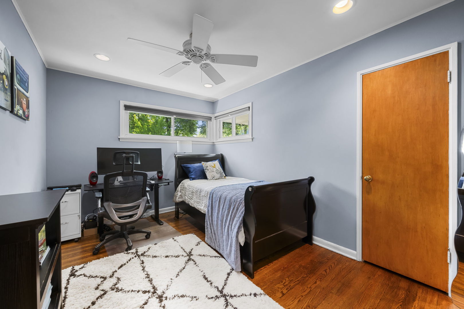 132 N PHELPS Avenue, Arlington Heights, IL 60004