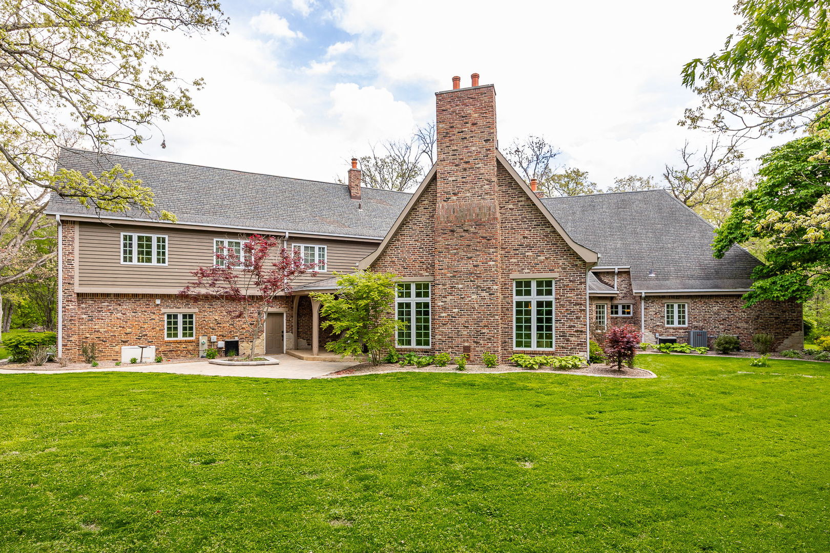 7S460 Donwood Drive, Naperville, IL 60540