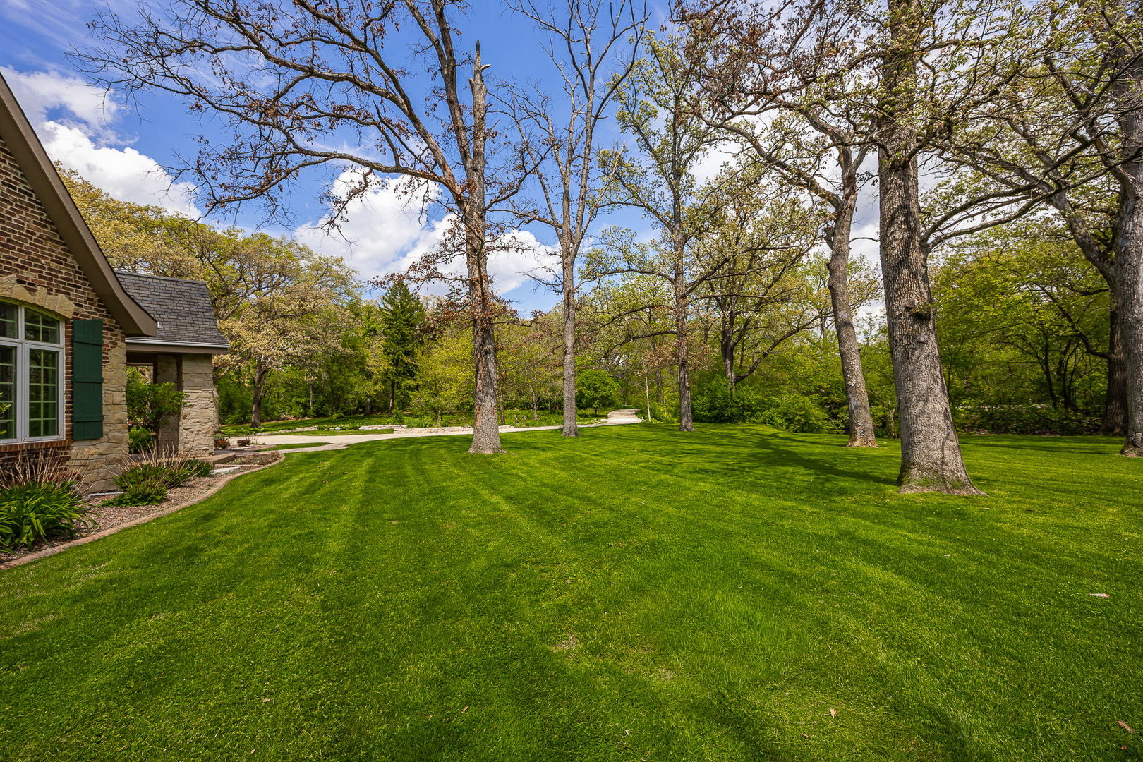 7S460 Donwood Drive, Naperville, IL 60540