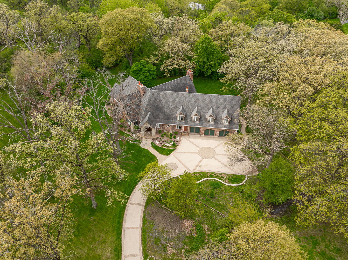 7S460 Donwood Drive, Naperville, IL 60540