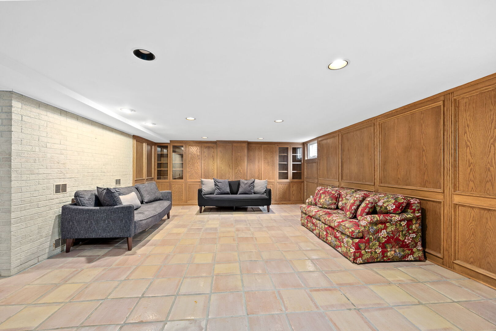 7S460 Donwood Drive, Naperville, IL 60540