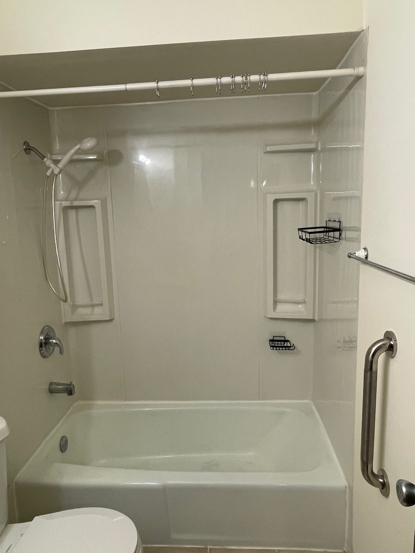 4925 W 109th Street #102, Oak Lawn, IL 60453
