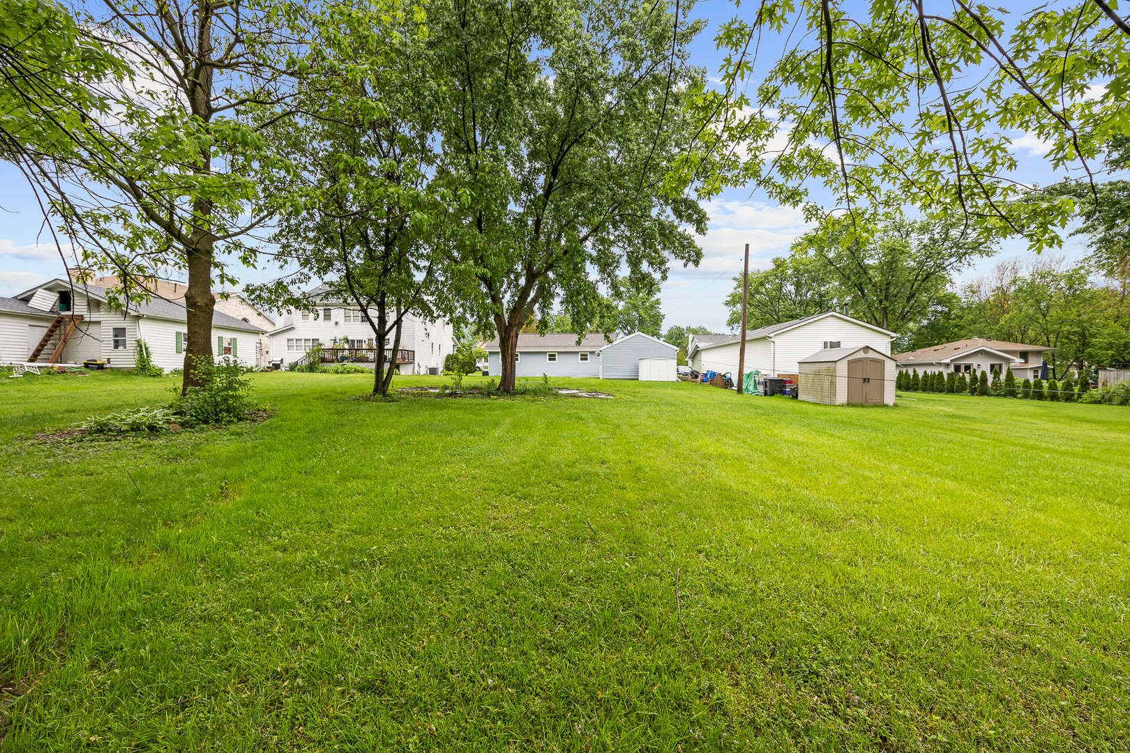 6214 Pershing Avenue, Downers Grove, IL 60516