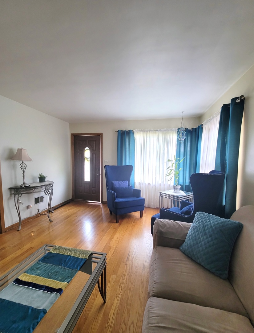 3634 Sarah Street, Franklin Park, IL 60131
