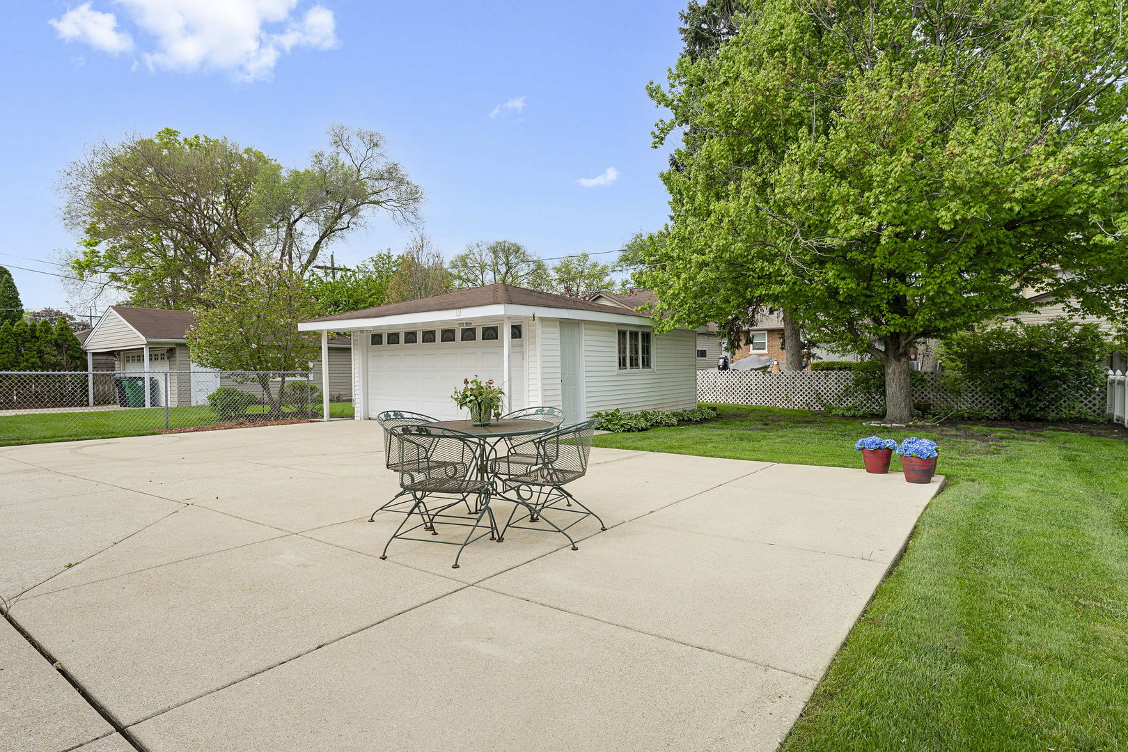 2226 Hawthorne Avenue, Westchester, IL 60154