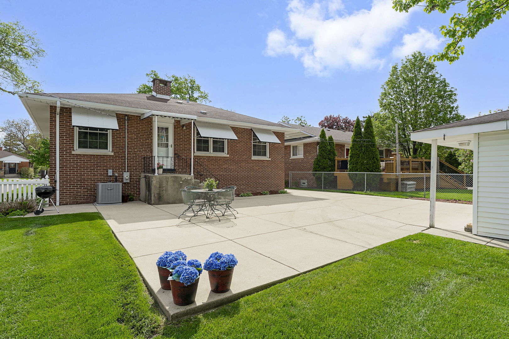 2226 Hawthorne Avenue, Westchester, IL 60154