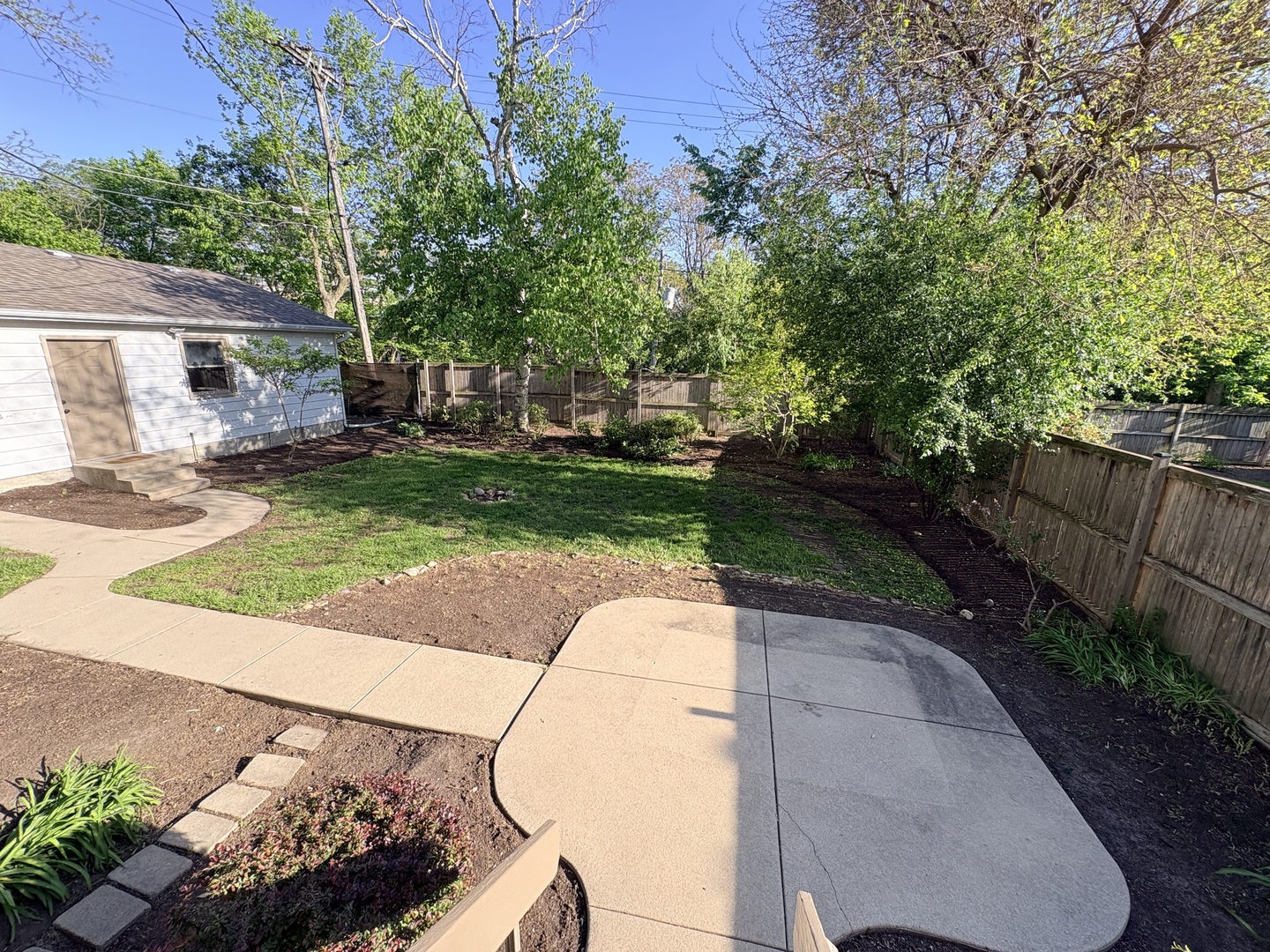 634 E 5th Avenue, Naperville, IL 60563