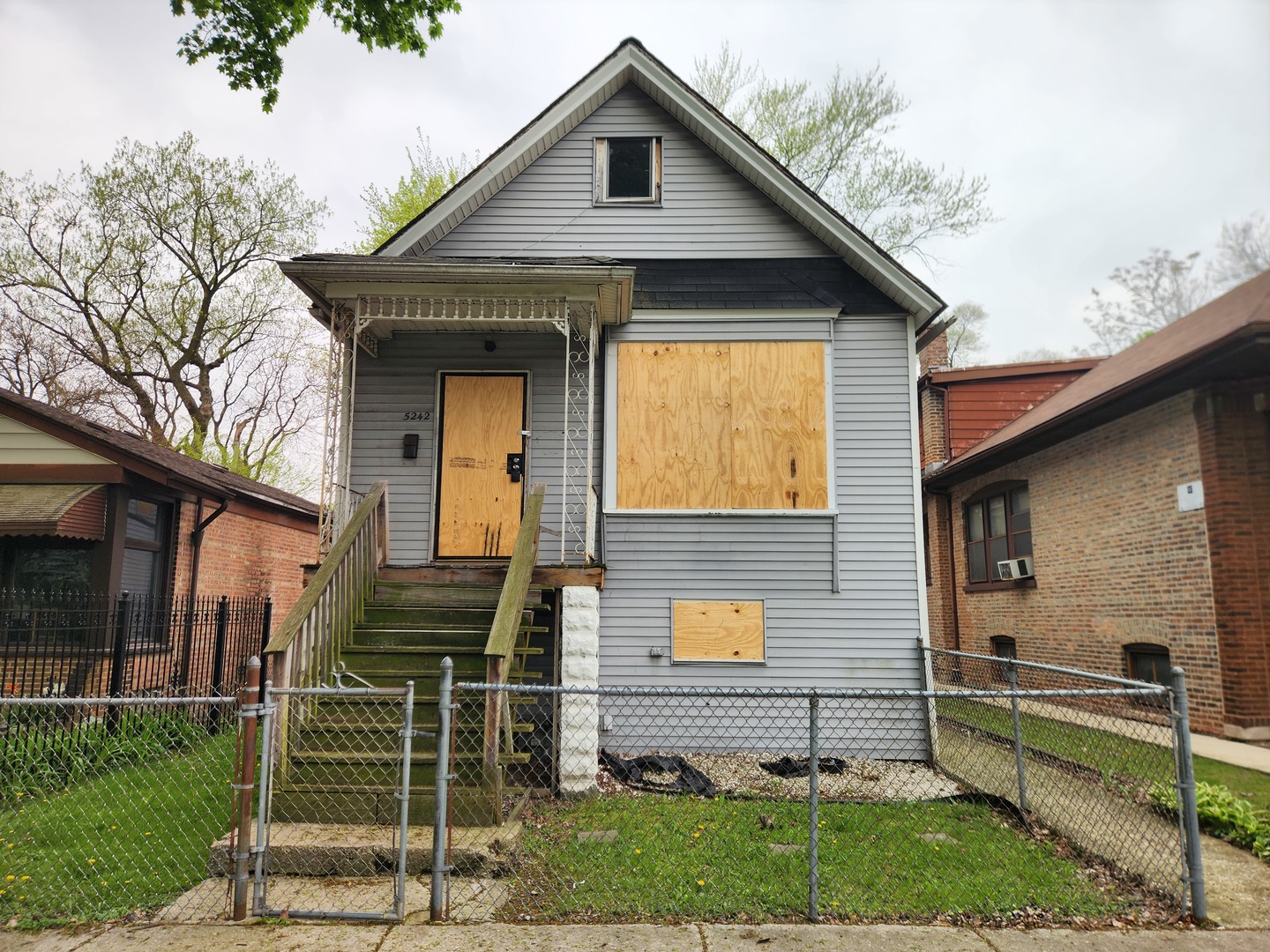 5242 S Sangamon Street, Chicago, IL 60609