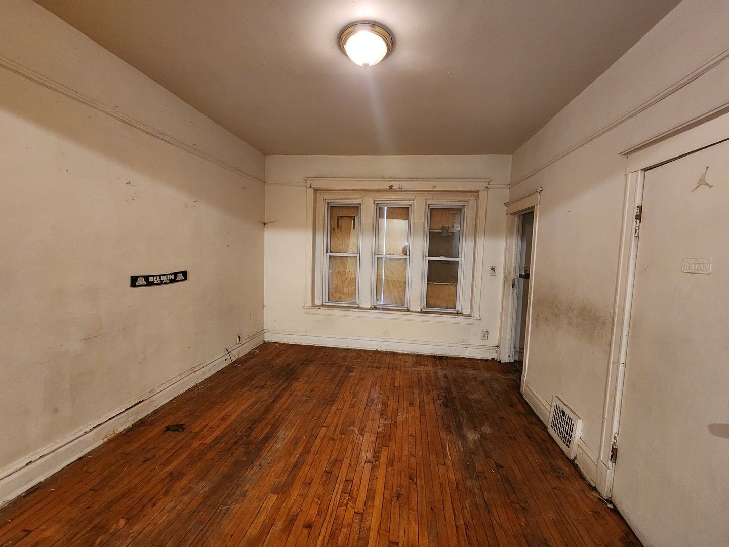 5242 S Sangamon Street, Chicago, IL 60609