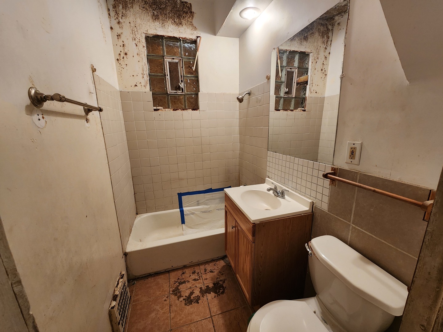 5242 S Sangamon Street, Chicago, IL 60609