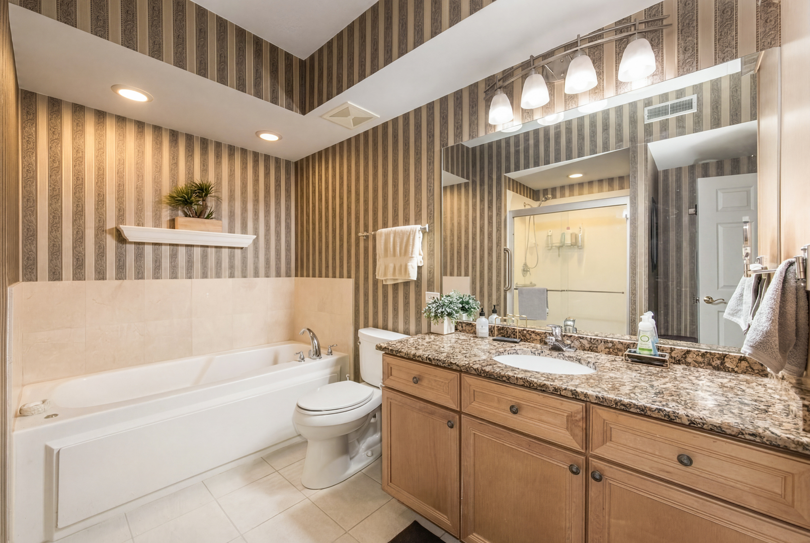 8711 W Bryn Mawr Avenue #505, Chicago, IL 60631