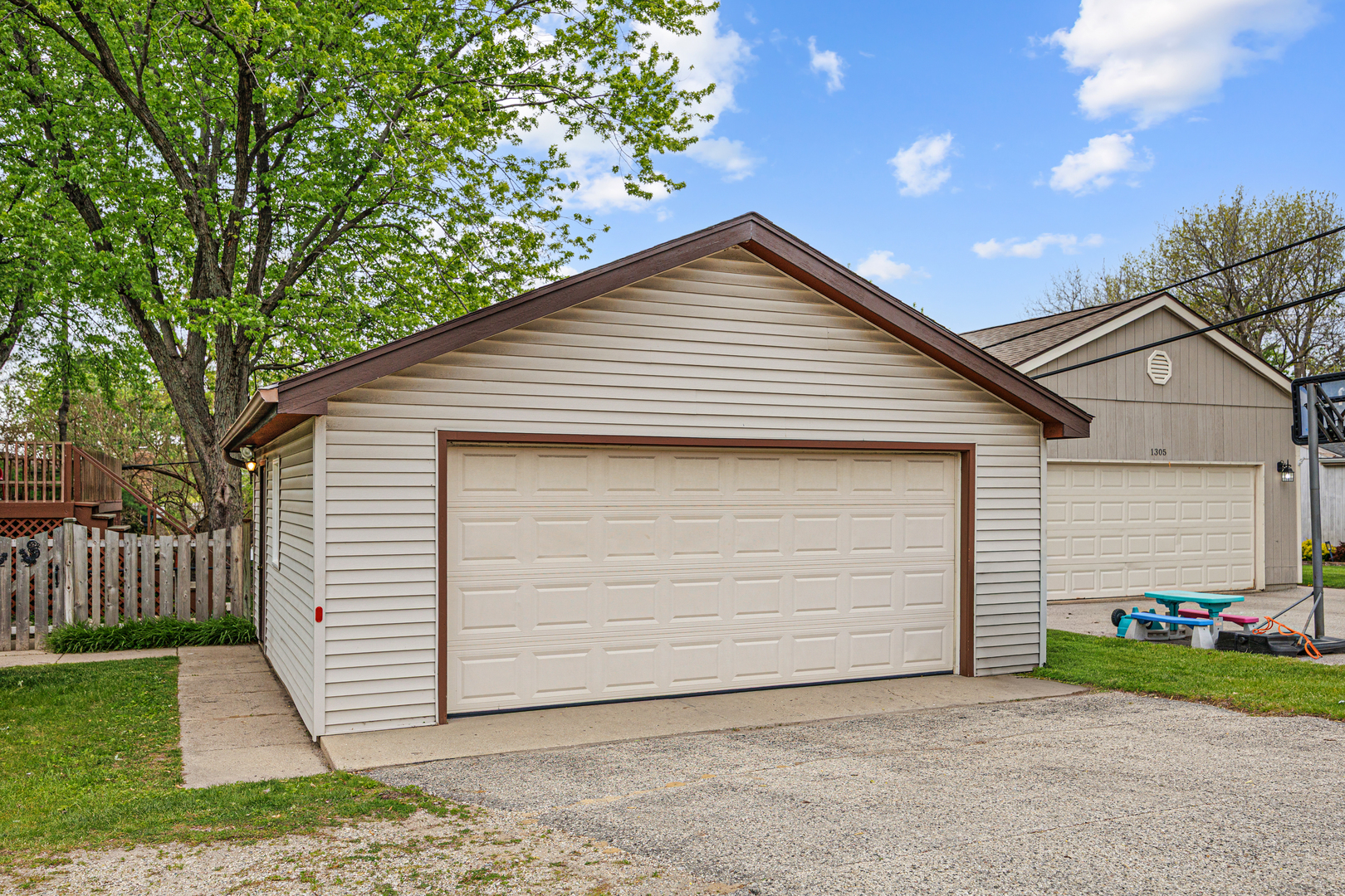 26 Miller Road, Lake In The Hills, IL 60156