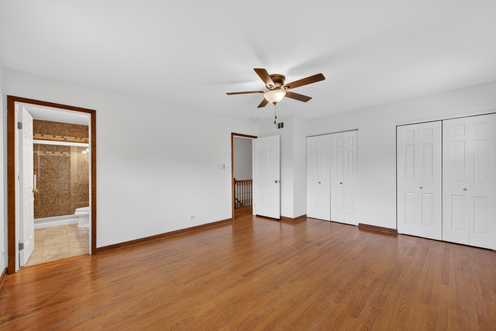 1717 N Burning Bush Lane, Mount Prospect, IL 60056