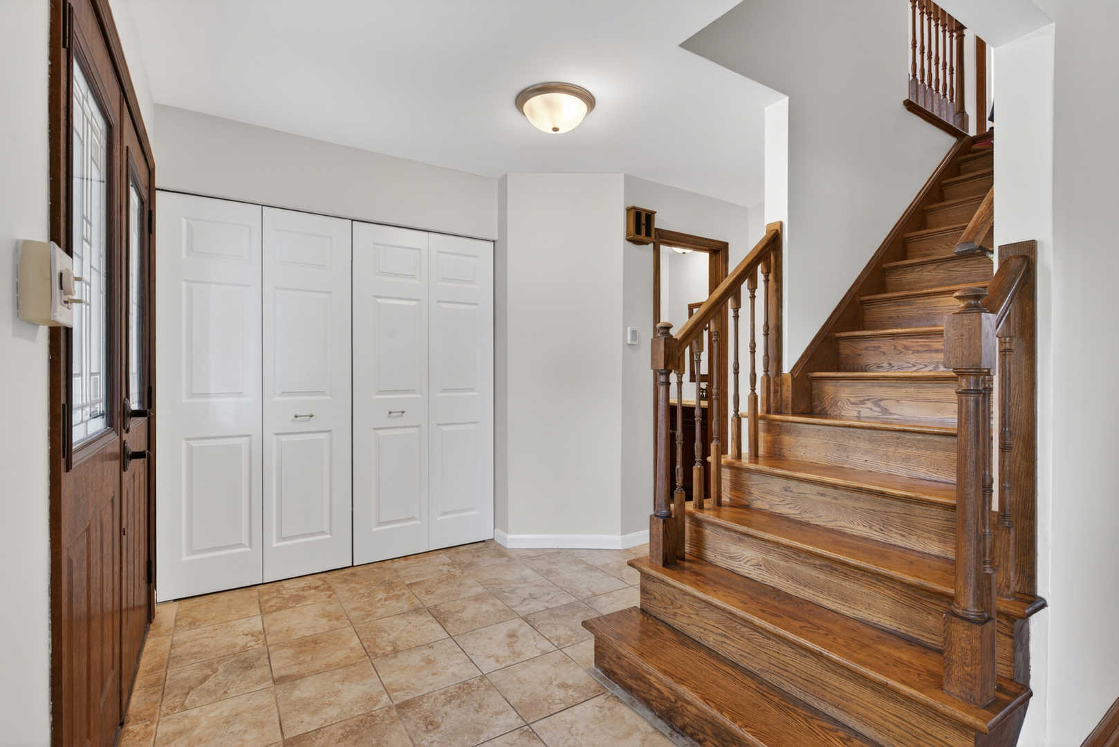 1717 N Burning Bush Lane, Mount Prospect, IL 60056
