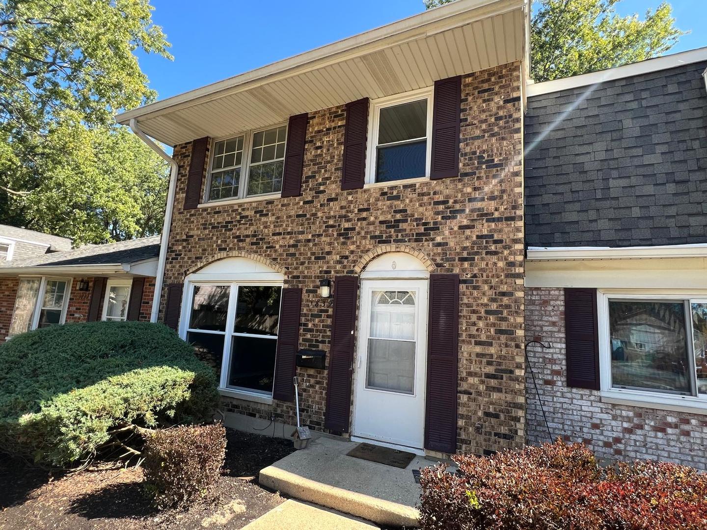 1839 McKool Avenue #1839, Streamwood, IL 60107