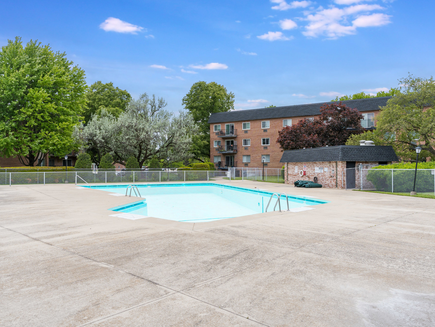 1001 N Mill Street #103, Naperville, IL 60563
