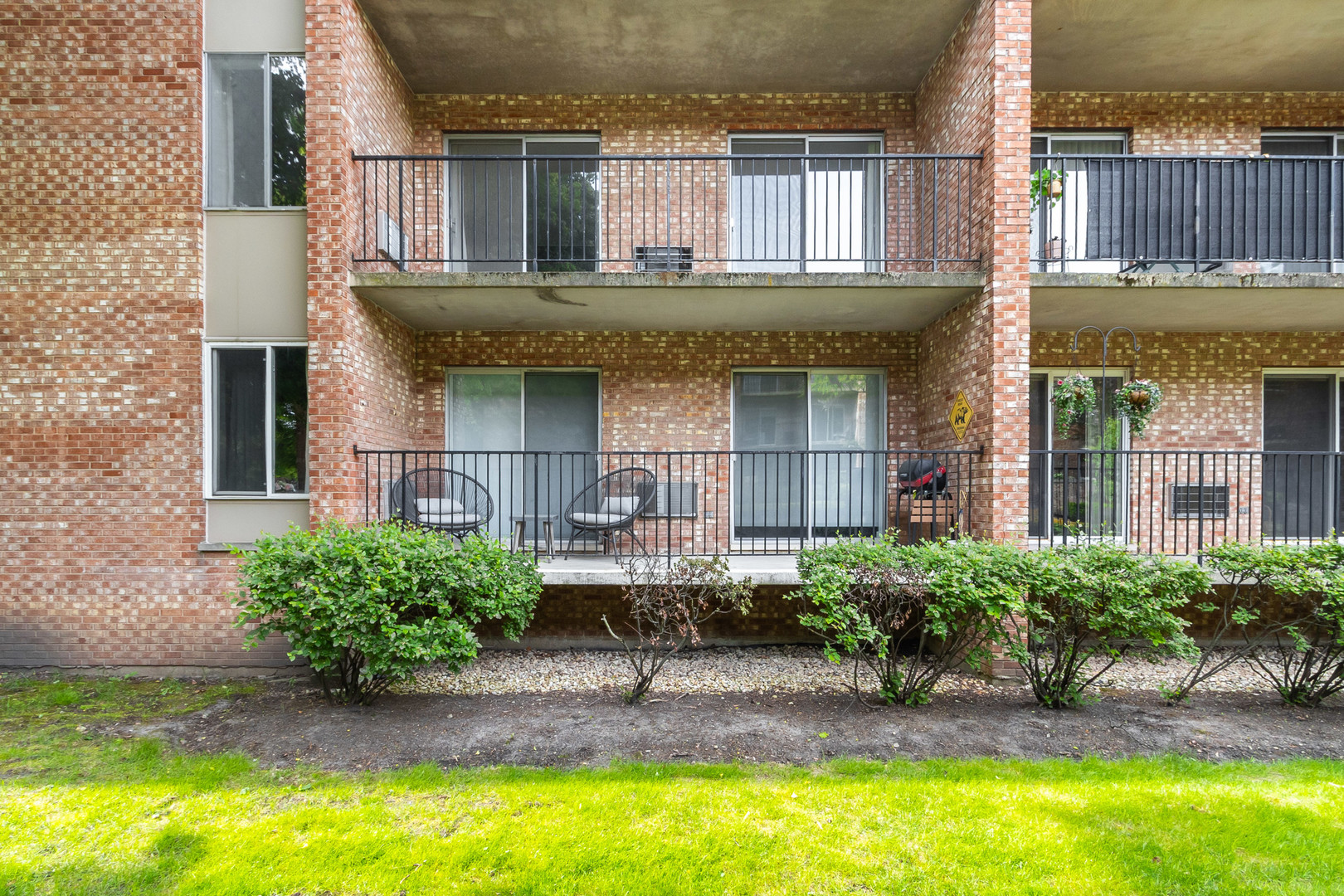 1001 N Mill Street #103, Naperville, IL 60563