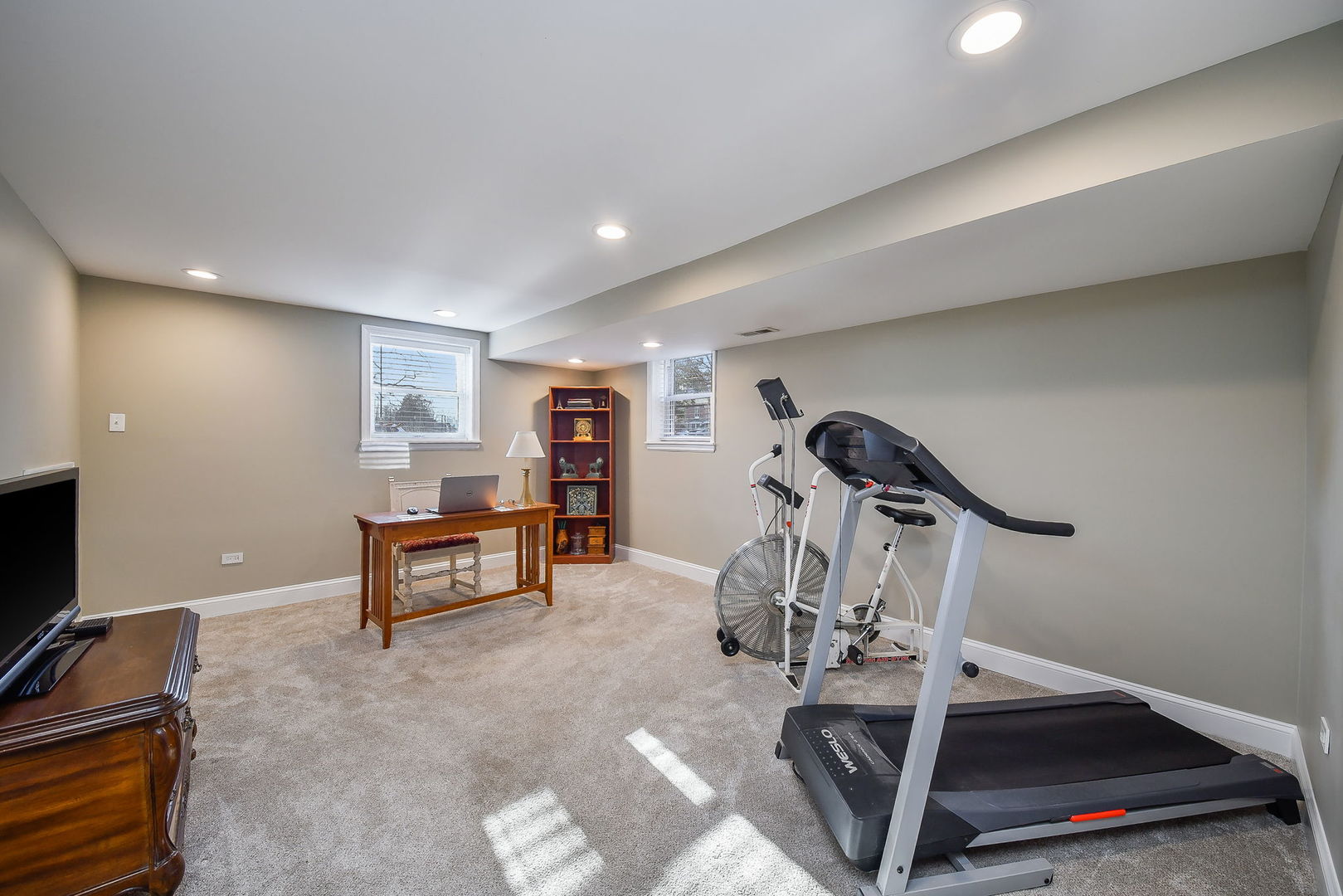 541 Park Row, Glen Ellyn, IL 60137