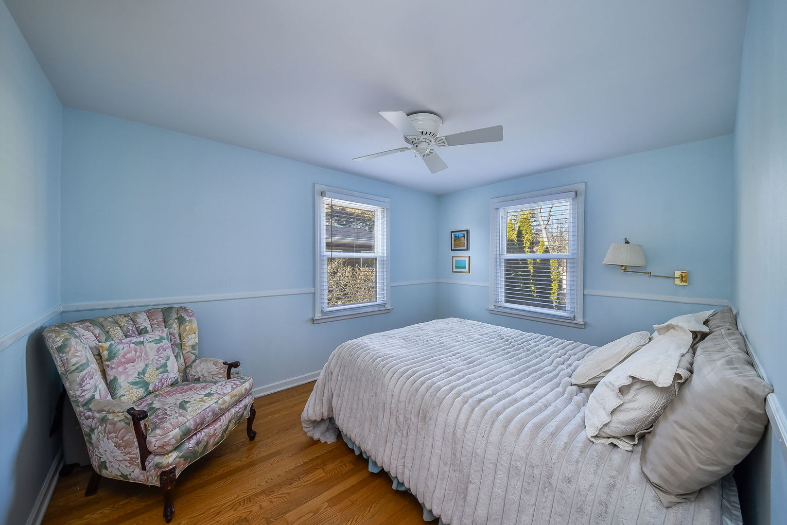 541 Park Row, Glen Ellyn, IL 60137
