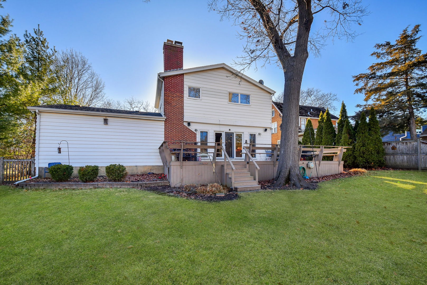 541 Park Row, Glen Ellyn, IL 60137